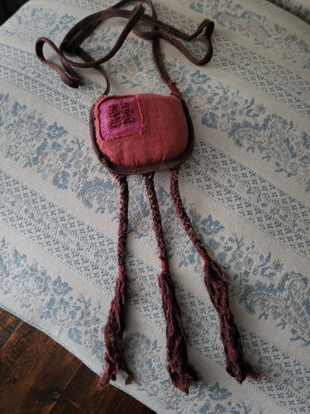 Handmade Chinese Double Happiness Embroidered Fabric Sachet Pendant Necklace Boh